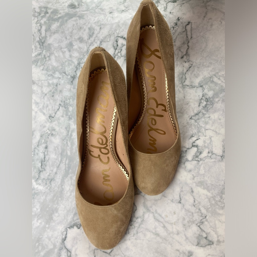 Sam Edelman Suede Pumps in Light Tan